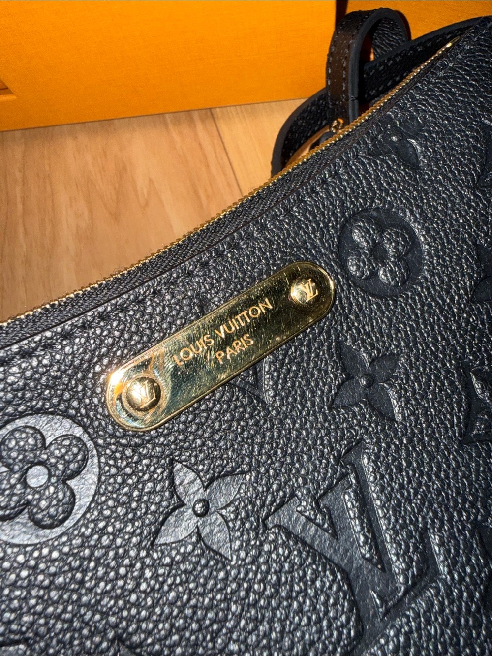 Louis Vuitton Black liv Monogram Empreinte Leather Shoulder Bag - Picture 7 of 12